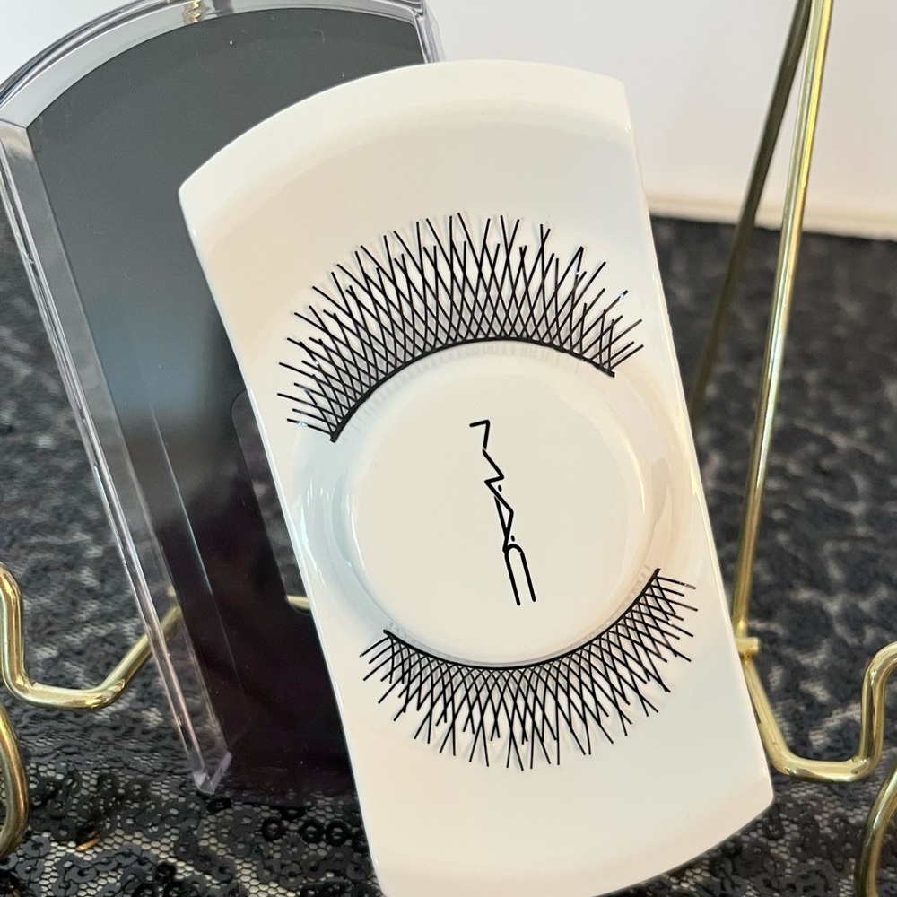 Mac Cosmetics Mesh Design False Lashes Black